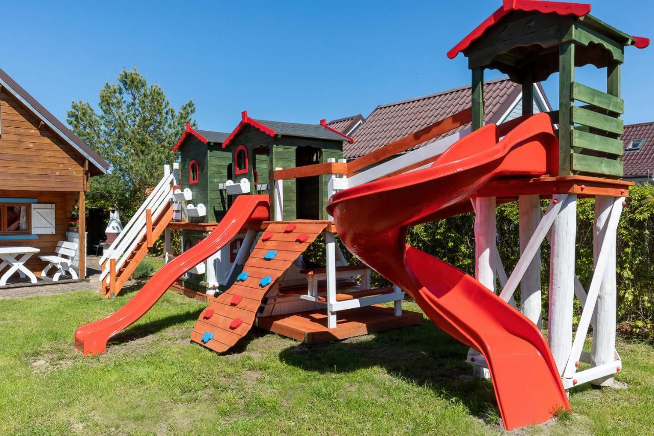 Domki Rekin Podgrzewany Basen Z Brodzikiem Oraz Klimatyzacja Rewal Exteriér fotografie